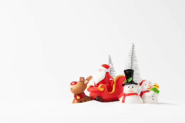 Santa Claus Rendieren Met Sneeuw Achtergrond — Stockfoto
