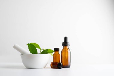 Alternatif bitki ilacıyla laboratuvar ve araştırma doğal cilt bakımı