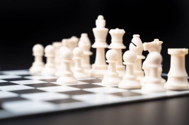 Satranç tahtasını bir arkaplanda ayarla