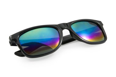 siyah güneş gözlüğü