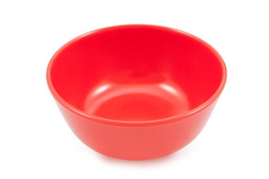 Kırmızı kase beyaz arkaplanda izole