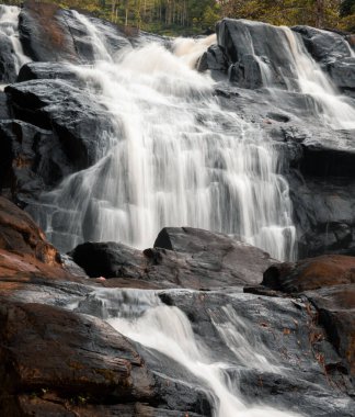 Hathmale Ella. Güzel su. Geniş melek.