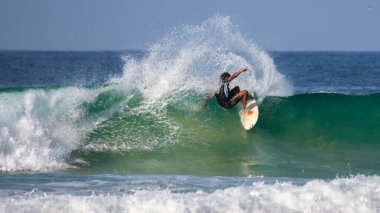 Ahangama, Sri Lanka - 03: 26: 2023: Eski RedBull şampiyonu Sri Lanka Red Bull 'da unvanını koruyor..