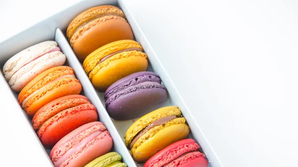 Colorful macaroons in the box — Stock Photo, Image