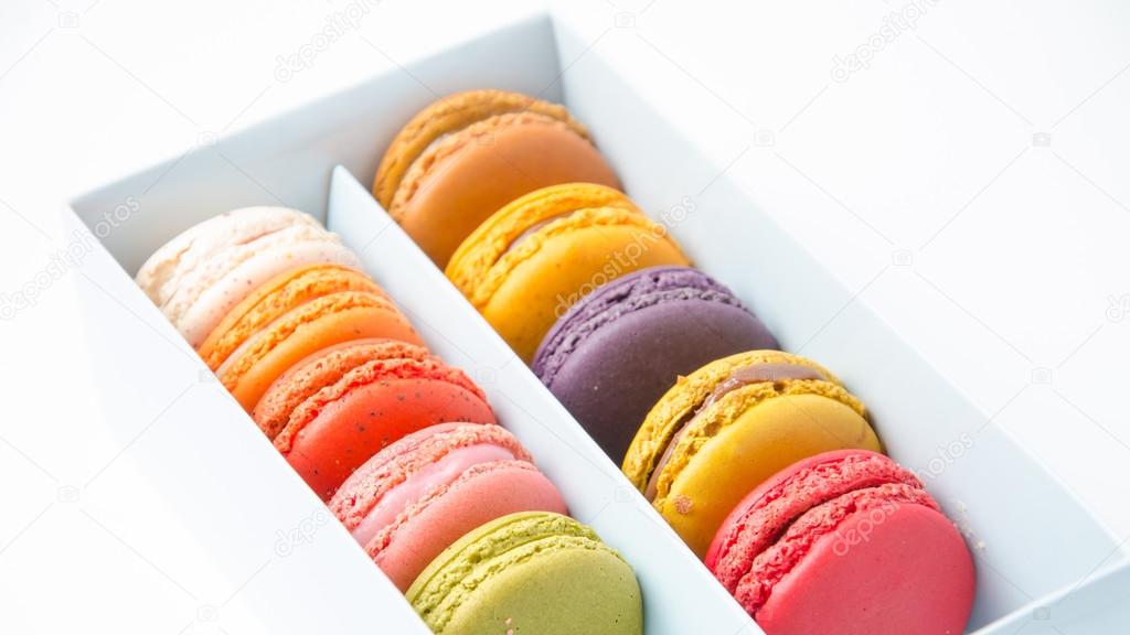 Colorful macaroons in the box