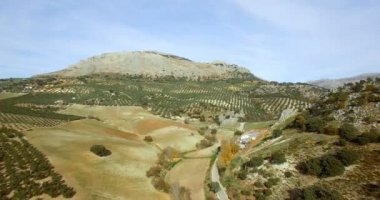 4 k anteni, uçuş boyunca dağlar ve zeytin plantasyonları, Endülüs, İspanya