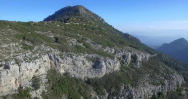 4k anteni, uçuş üzerinde epik bir Endülüs yatay, geniş açı görünümü, İspanya