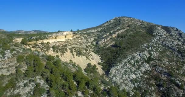 Aérea 4K, Vuelo sobre un paisaje épico andaluz con vista panorámica, España — Vídeo de stock