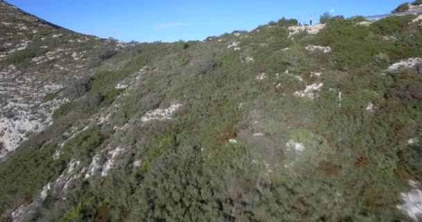 4k Antenne, Flug über eine epische andalusische Landschaft mit Weitwinkelblick, Spanien — Stockvideo