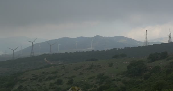 4 k、スペインの風エネルギーの農園 — ストック動画