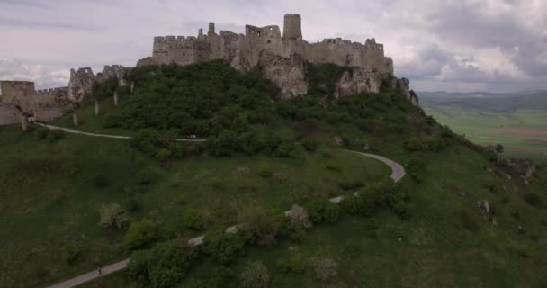 4K Aerial, Древний замок, Спиский град в Словакии — стоковое видео