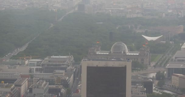 4K, Vista dalla Torre TV di Berlino, Reichstag, Berlino — Video Stock