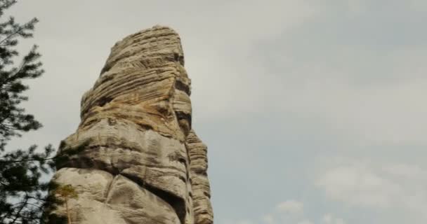 4K, Dolni Adrspach-Teplice Rocks, República Checa — Vídeo de Stock