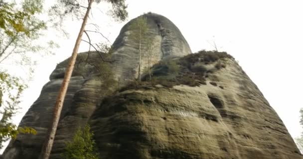 4K, Dolni Adrspach-Teplice Rocks, Чешская Республика — стоковое видео