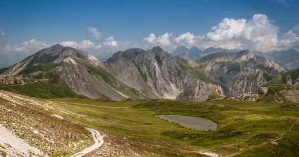 4K, Time Lapse, Epic View On Rocca La Meija Mountain Range, França - Versão Neutra, Pan — Vídeo de Stock