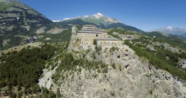 4K aerial, Fyling powyżej Fort Victor-Emmanuel, Francja-wersja stopniowa — Wideo stockowe