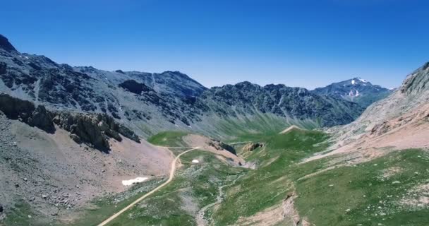 4K aerial, Parco naturale del Gran Bosco Di Salbertrand, Włochy-wersja stopniowa — Wideo stockowe