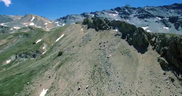 4K antenn, Parco Naturale del Gran Bosco Di Salbertrand, Italien-graderad version — Stockvideo