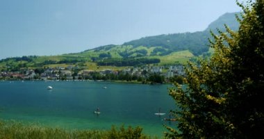 4k, Brienzersee, İsviçre - Dereceli ve stabilize versiyonu. Kameradan doğrudan yerel malzemeyi de izleyin.