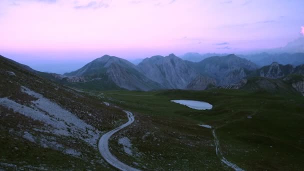 4K, Grange Pieccia, Italia - Pan — Vídeo de stock