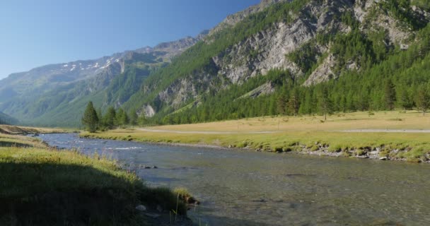 4K, Brusa Des Planes, Italy - Native Material, straight out of the cam, watch also for the graded and stabilized version — Stock Video