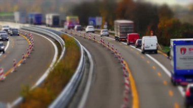 Alman Autobahn, otomobil ve kamyon trafiği