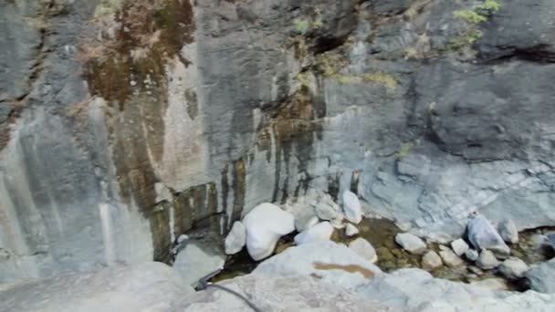 Gorge with waterfall, Ile de la Reunion — Stock Video