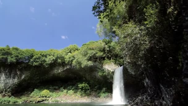 Vodopád, Ile de la Réunion — Stock video