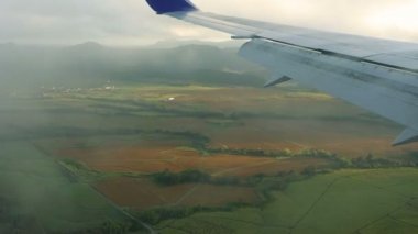Uçuş yaklaşım yukarıda Ile De La Reunion