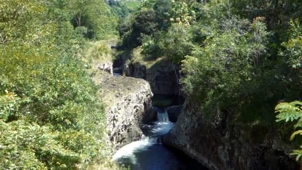 Schlucht, ile de la Reunion — Stockvideo