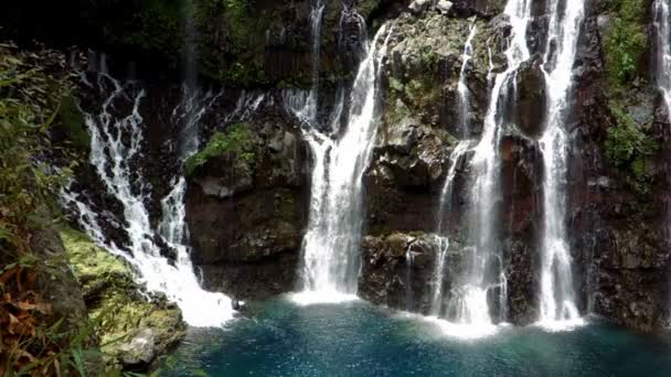 Waterfall, Ile De La Reunion — Stock Video