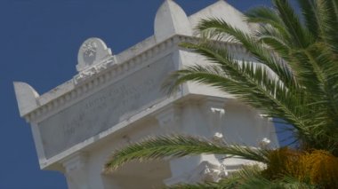 Civitas Calvi Anıtı, Calvi, Korsika