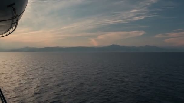 时间推移，抵达尼斯。渡轮从卡尔维， 科西嘉岛 — 图库视频影像