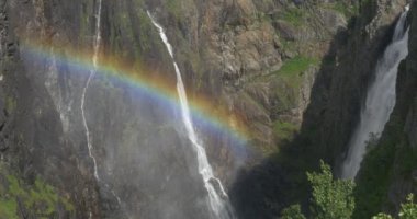 4k, Norveç, Voringsfossen Şelalesi ve Gökkuşağı