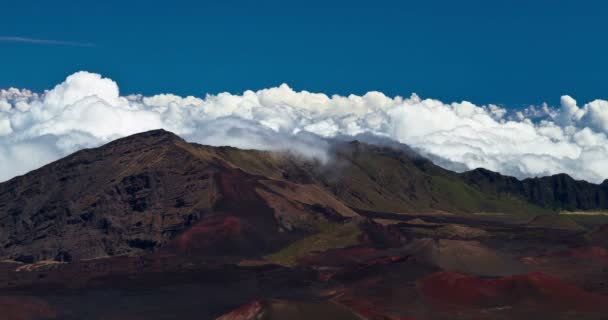 4 k 游戏中时光倒流的哈雷阿卡拉火山，夏威夷 — 图库视频影像