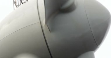 4 k, yel değirmenleri, Rüzgar türbinleri, Rüzgar jeneratörleri