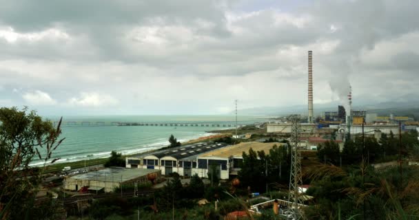 4k, Polluting factory anywhere in Sicily — Stock Video