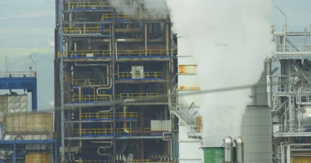 4k, umweltverschmutzende Fabrik überall in Sizilien — Stockvideo