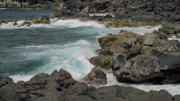 Маврикий скалы и скалы, медленное движение — стоковое видео