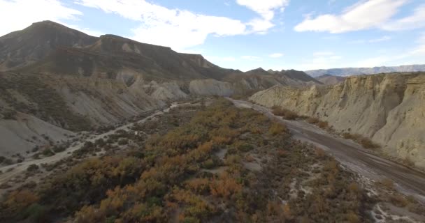 Vista aérea 4k en el desierto, Sierra Alhamila, España — Vídeo de stock