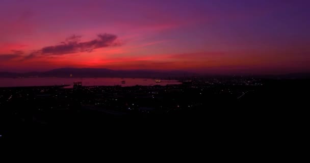 4K Aerial, Sunset e voo noturno perto de Gibraltar, Espanha — Vídeo de Stock