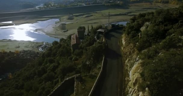 4K Aerial, Volo lungo una gola in Francia — Video Stock