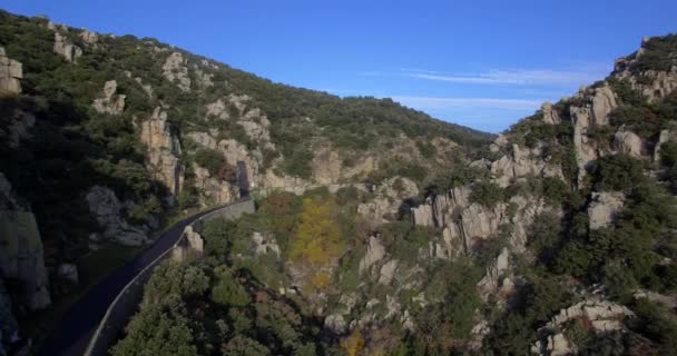 4K Aerial, Vuelo a lo largo de un desfiladero en Francia — Vídeos de Stock