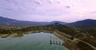4 k anteni, taşlı alanları üzerinde uçuş ve düz arazileri, Endülüs, İspanya