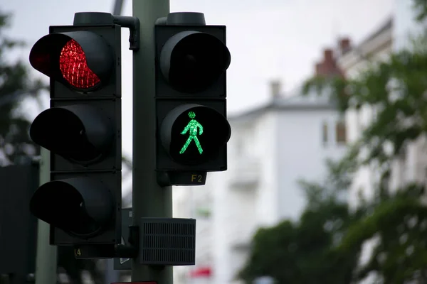 Verde Ampelmann Calle Occidental Cruce Signo Berlín — Foto de Stock