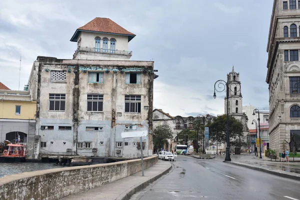 Stará Bílá Stavební Krajina Staré Havana Kubě — Stock fotografie