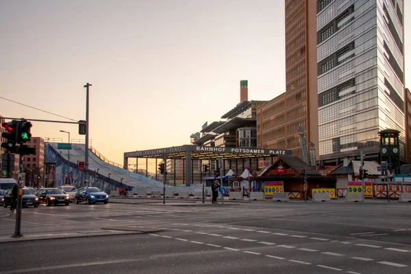 Corona Virüsü Salgını Sırasında Berlin Kaydırağıyla Potsdamer Platz Boş Manzarası — Stok fotoğraf