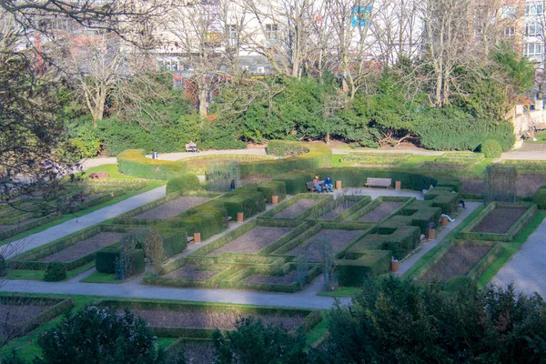 柏林Gesundbrunnen的Volkspark Humboldthain花园景观 — 图库照片