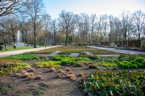 Trädgårdsscen Vid Treptower Park Friedrichschain Berlin — Stockfoto