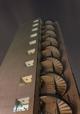 Apartman binası, Kanazawa şehri, Ishikawa Bölgesi, Japonya.